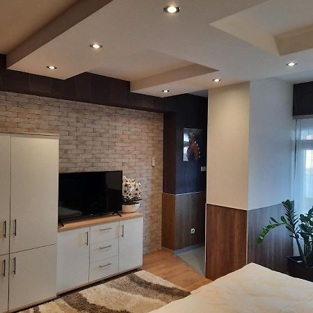 Fenyo Apartman Διαμέρισμα Nagykáta Εξωτερικό φωτογραφία