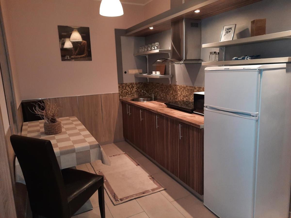 Fenyo Apartman Διαμέρισμα Nagykáta Εξωτερικό φωτογραφία