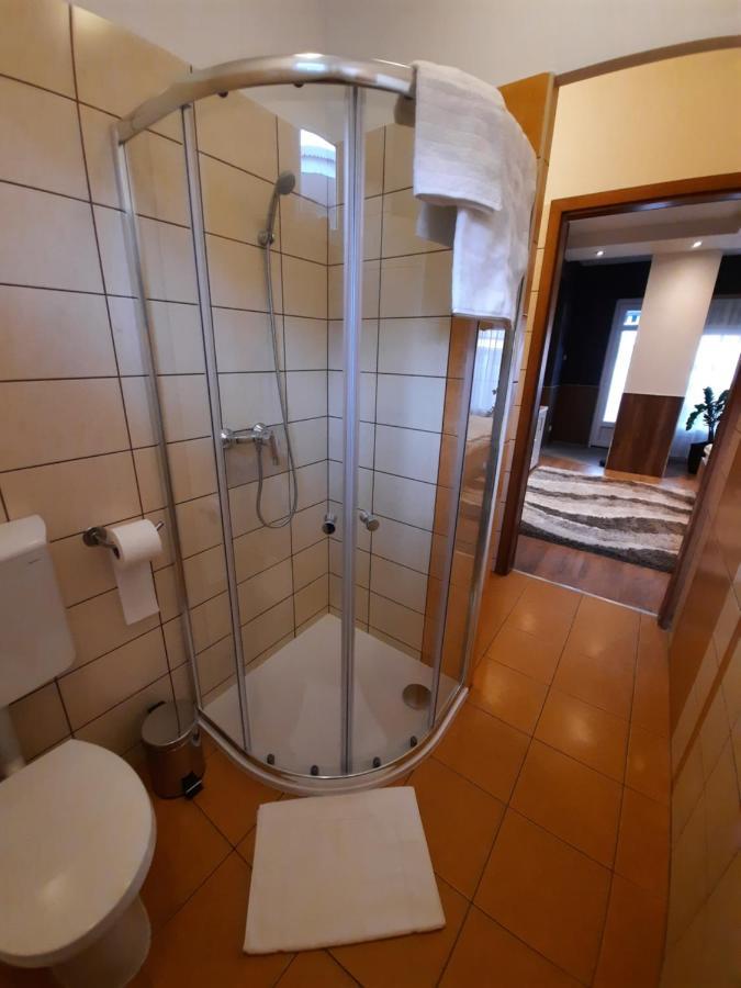Fenyo Apartman Διαμέρισμα Nagykáta Εξωτερικό φωτογραφία